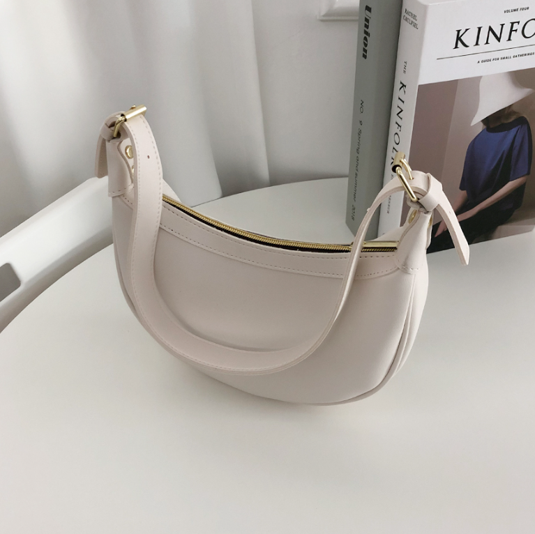 レザー調シンプルショルダーバッグストラップ付 | 詳細画像16