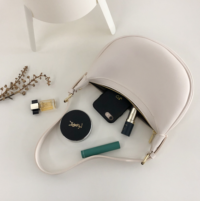 レザー調シンプルショルダーバッグストラップ付 | 詳細画像17