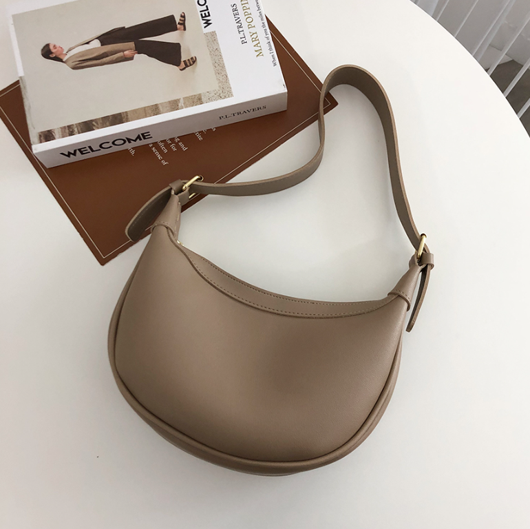 レザー調シンプルショルダーバッグストラップ付 | 詳細画像18