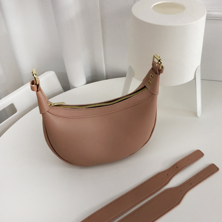 レザー調シンプルショルダーバッグストラップ付 | 詳細画像24