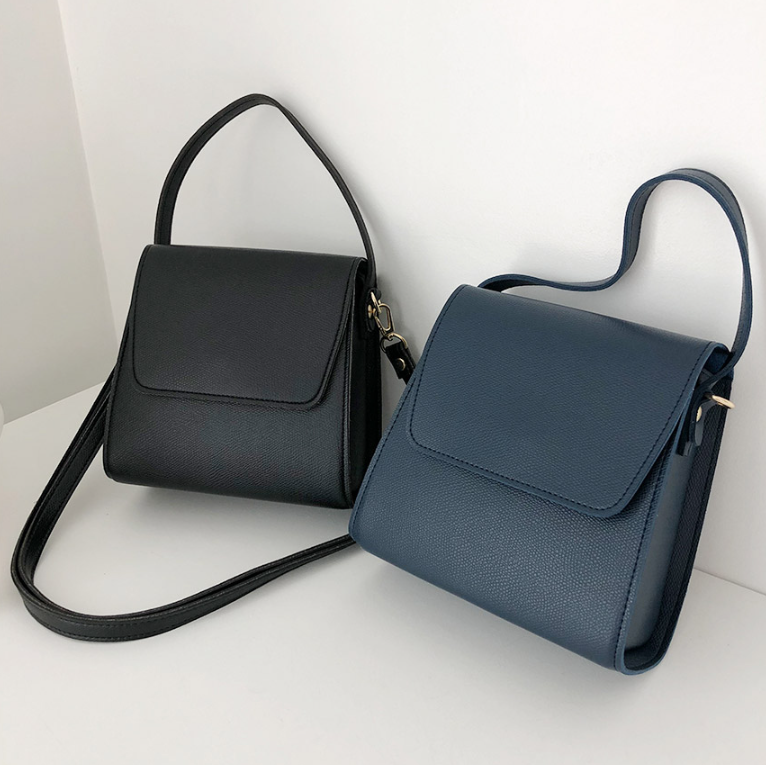 レザー調ショルダーバッグ | 詳細画像16