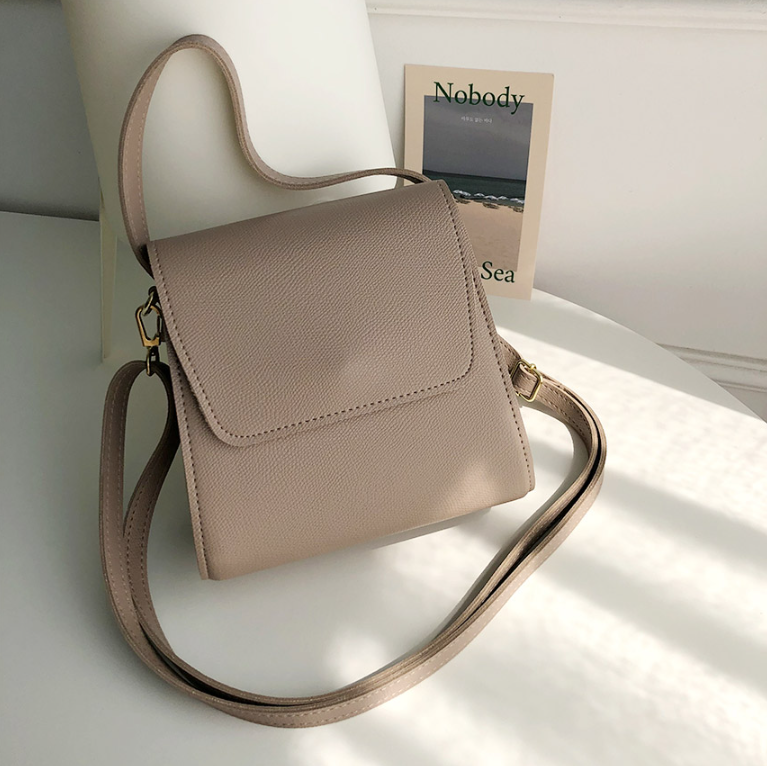 レザー調ショルダーバッグ | 詳細画像20