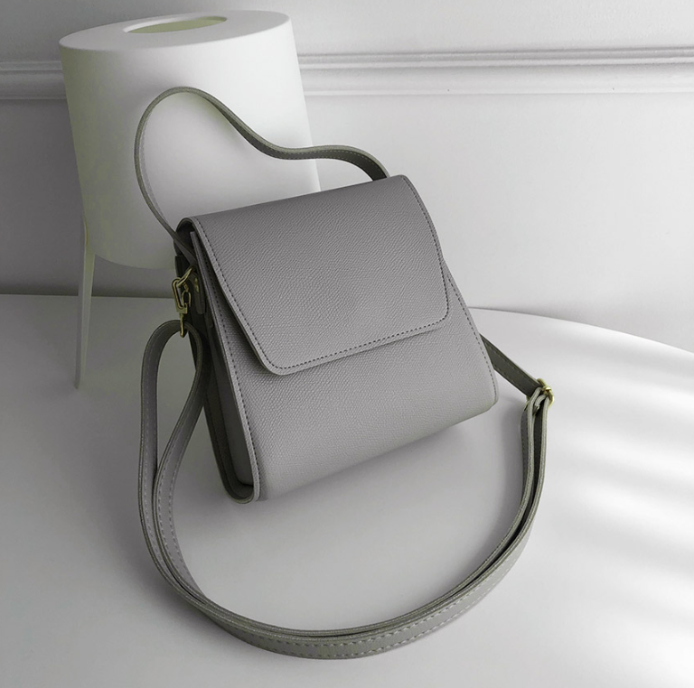 レザー調ショルダーバッグ | 詳細画像24