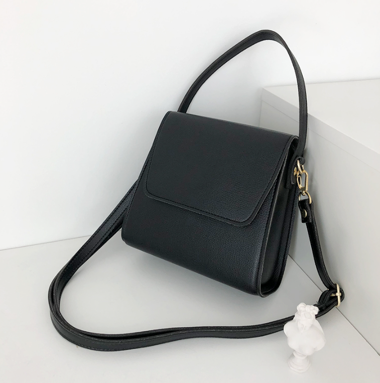 レザー調ショルダーバッグ | 詳細画像27