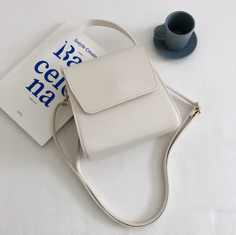 レザー調ショルダーバッグ | 詳細画像29