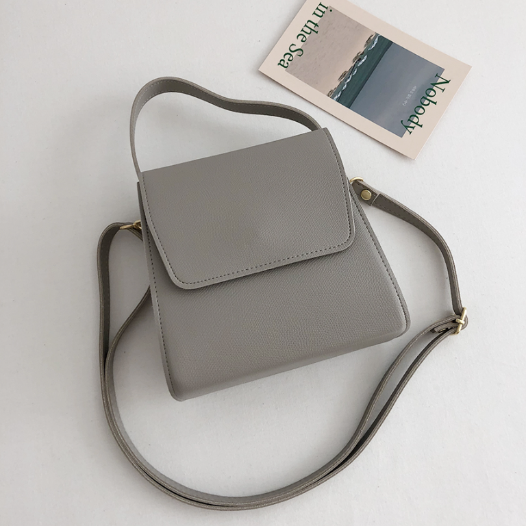 レザー調ショルダーバッグ | 詳細画像35