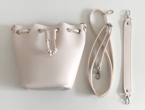 レザー調ショルダーバッグストラップ付 | 詳細画像3