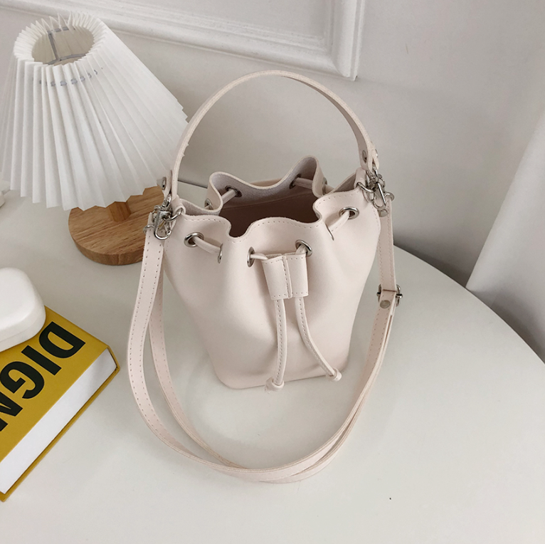 レザー調ショルダーバッグストラップ付 | 詳細画像17