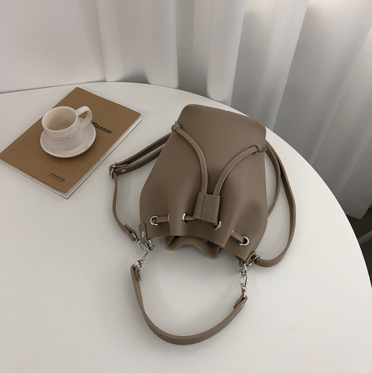 レザー調ショルダーバッグストラップ付 | 詳細画像20