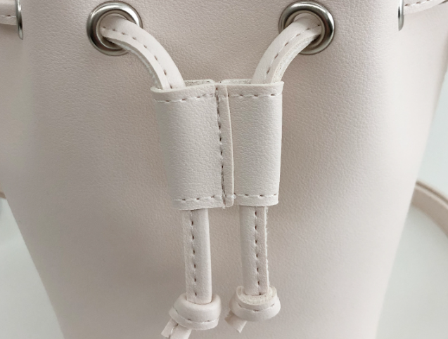 レザー調ショルダーバッグストラップ付 | 詳細画像24