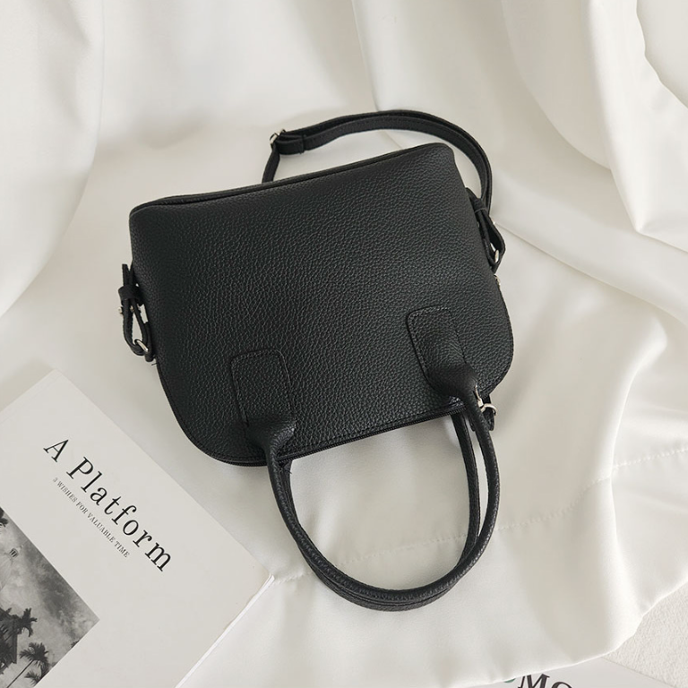 レザー調シンプルショルダーバッグ | 詳細画像5