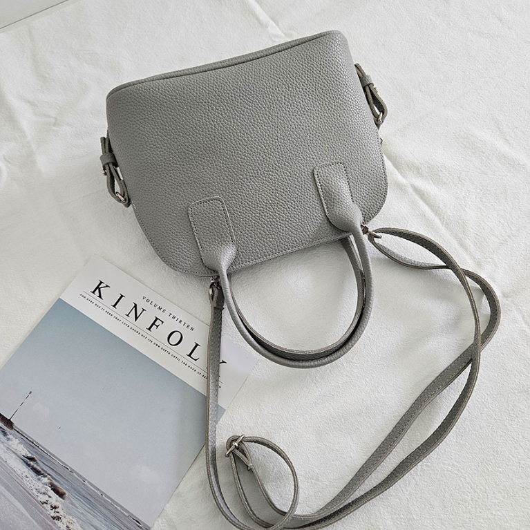 レザー調シンプルショルダーバッグ | 詳細画像18