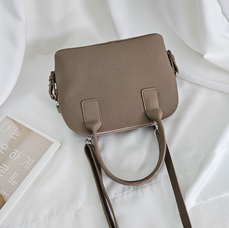 レザー調シンプルショルダーバッグ | 詳細画像23