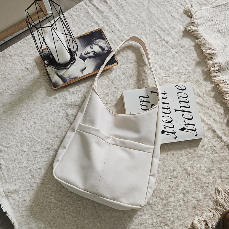 ポケットベーシックビッグショルダーバッグ | 詳細画像11