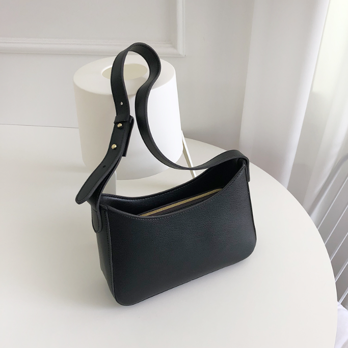 レザー調シンプル無地ショルダーバッグ | 詳細画像8