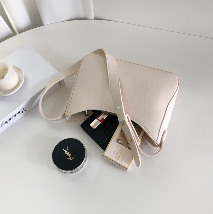 レザー調シンプル無地ショルダーバッグ | 詳細画像15