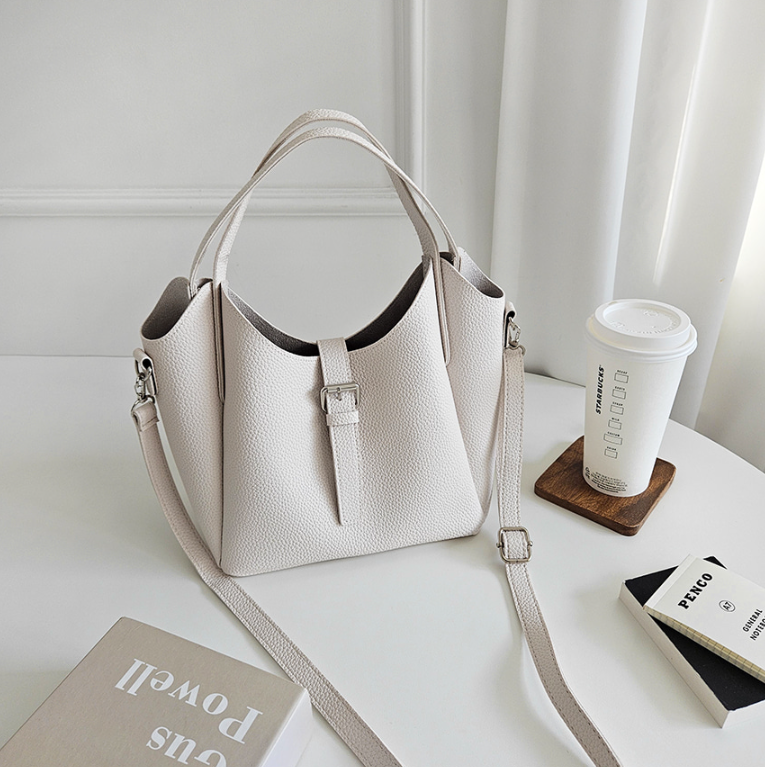 バックルトートバッグショルダーバッグストラップ付 | 詳細画像10