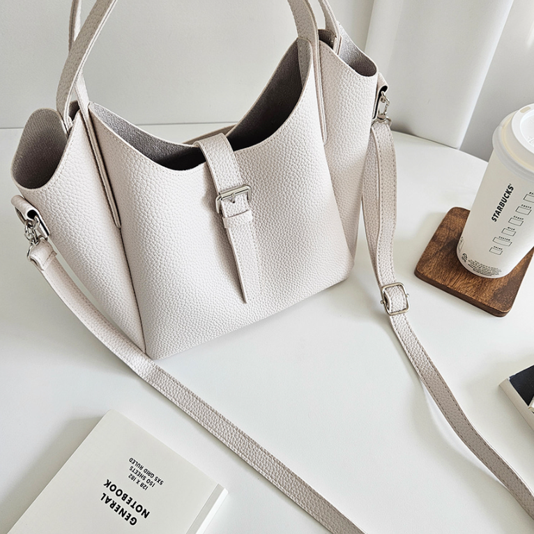 バックルトートバッグショルダーバッグストラップ付 | 詳細画像11