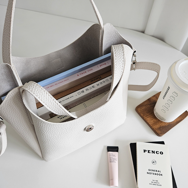 バックルトートバッグショルダーバッグストラップ付 | 詳細画像13