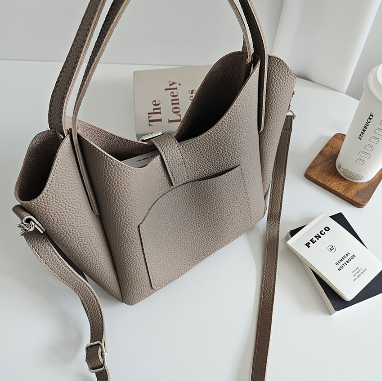 バックルトートバッグショルダーバッグストラップ付 | 詳細画像25