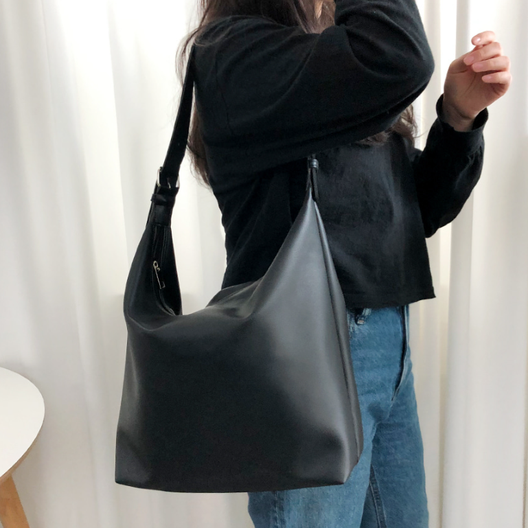 レザー調ビッグショルダーバッグ | 詳細画像5