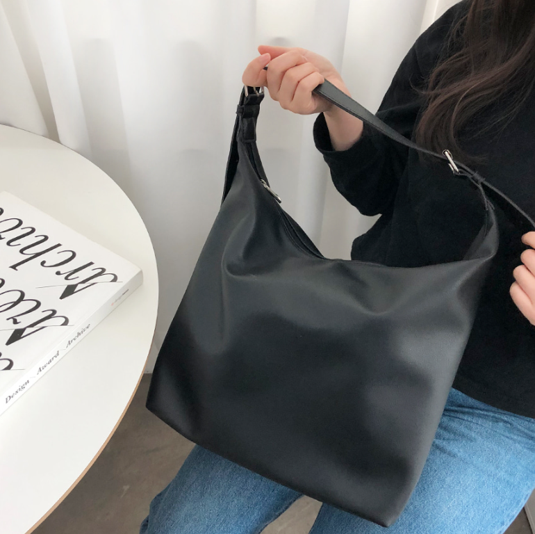 レザー調ビッグショルダーバッグ | 詳細画像7