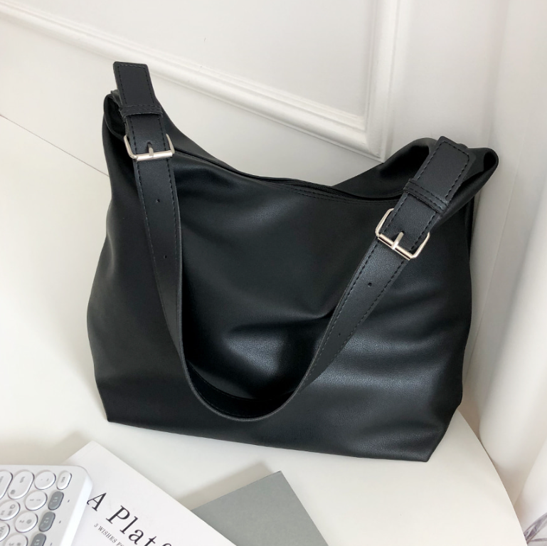 レザー調ビッグショルダーバッグ | 詳細画像12