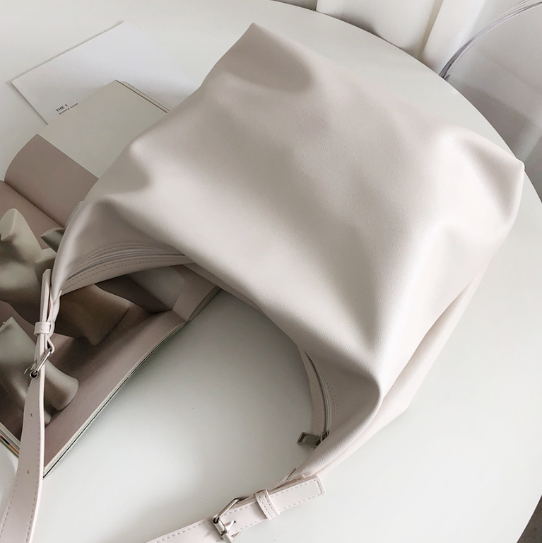 レザー調ビッグショルダーバッグ | 詳細画像16