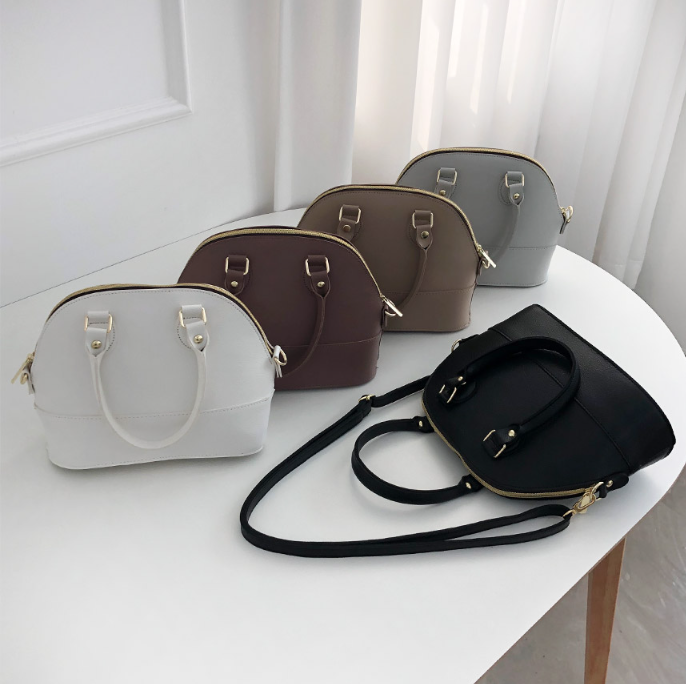 レザー調ショルダーバッグ | 詳細画像2