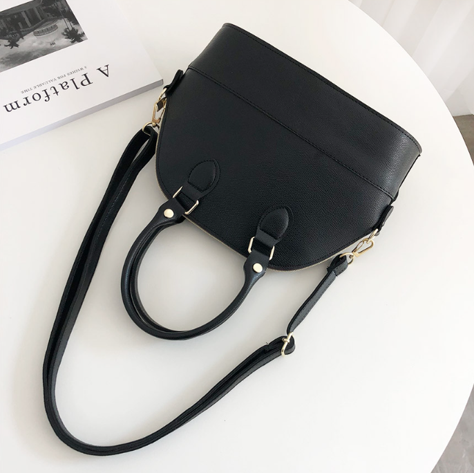 レザー調ショルダーバッグ | 詳細画像7