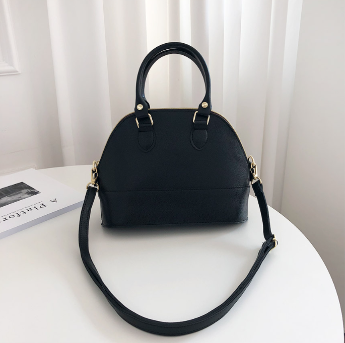 レザー調ショルダーバッグ | 詳細画像8