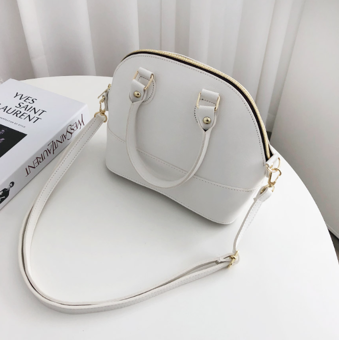 レザー調ショルダーバッグ | 詳細画像11