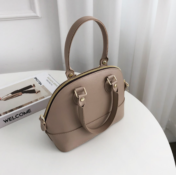 レザー調ショルダーバッグ | 詳細画像16