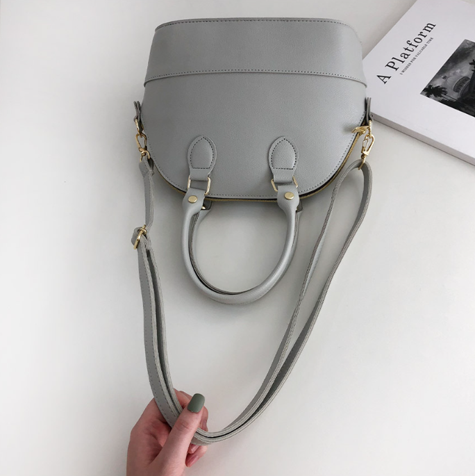 レザー調ショルダーバッグ | 詳細画像19