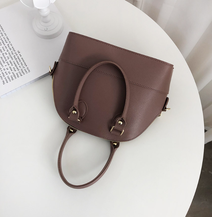 レザー調ショルダーバッグ | 詳細画像23