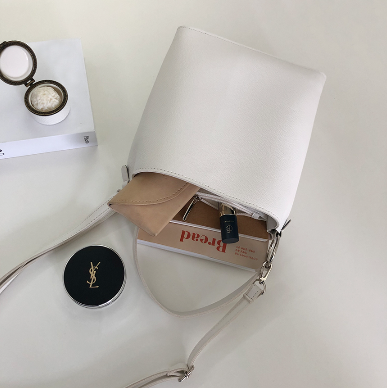 レザー調ショルダーバッグトートバッグ2WAYストラップセット(バックルあり) | 詳細画像14