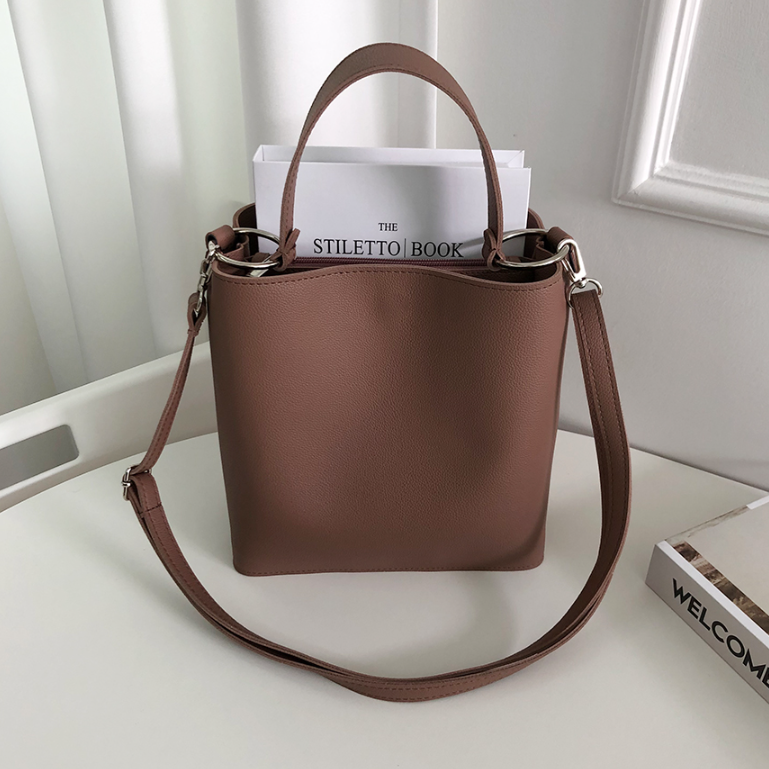 レザー調ショルダーバッグトートバッグ2WAYストラップセット(バックルあり) | 詳細画像21