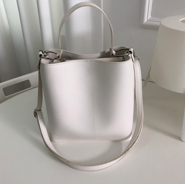 レザー調ショルダーバッグトートバッグ2WAYストラップセット(バックルあり) | 詳細画像25