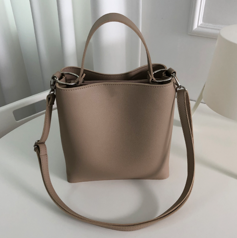 レザー調ショルダーバッグトートバッグ2WAYストラップセット(バックルあり) | 詳細画像26