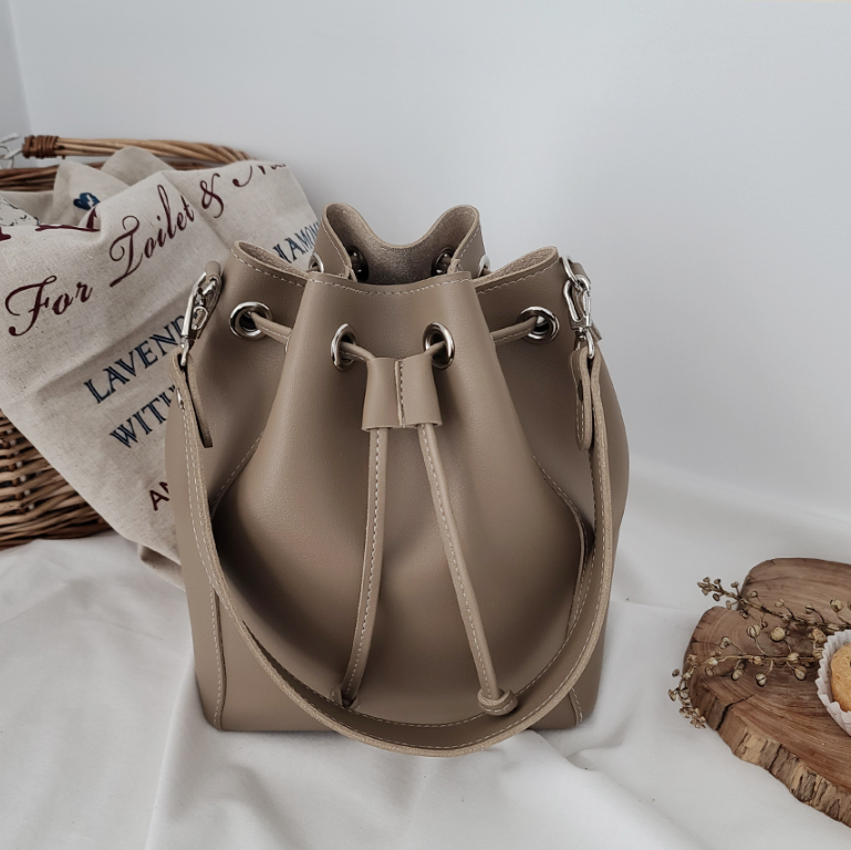 レザー調ショルダーバッグトートバッグ2WAYストラップセット(バックルあり) | 詳細画像13