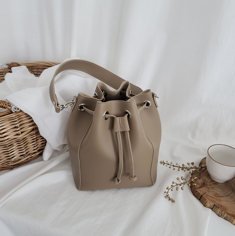 レザー調ショルダーバッグトートバッグ2WAYストラップセット(バックルあり) | 詳細画像14