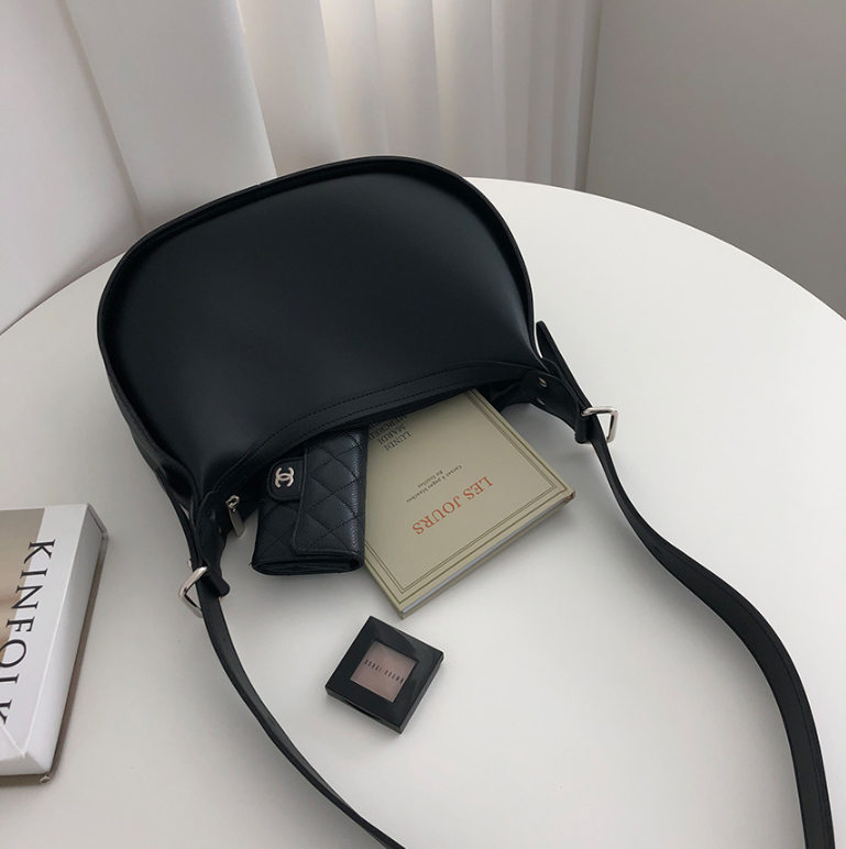 レザー調ショルダーバッグショルダーバッグ | 詳細画像7