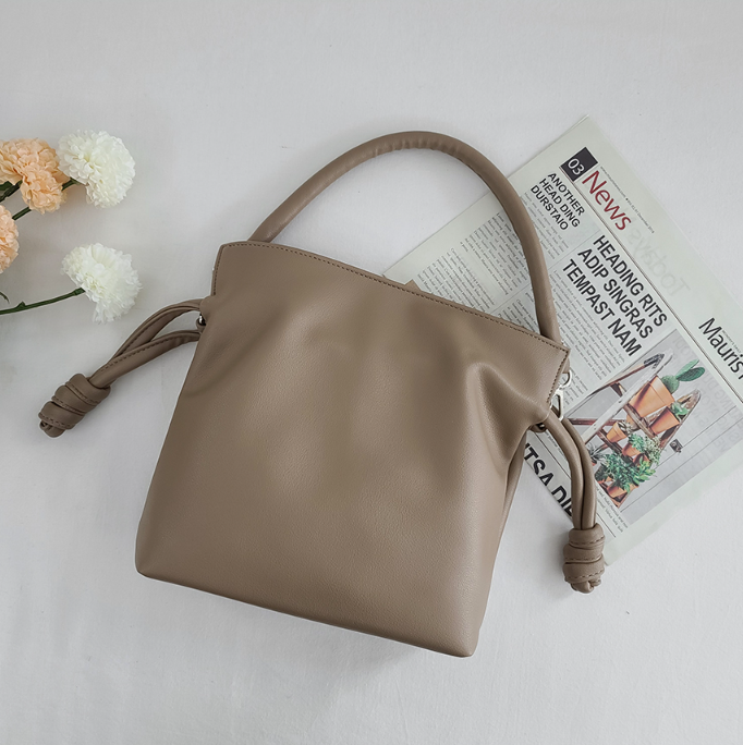 レザー調ショルダーバッグトートバッグ2WAYストラップ付 | 詳細画像14