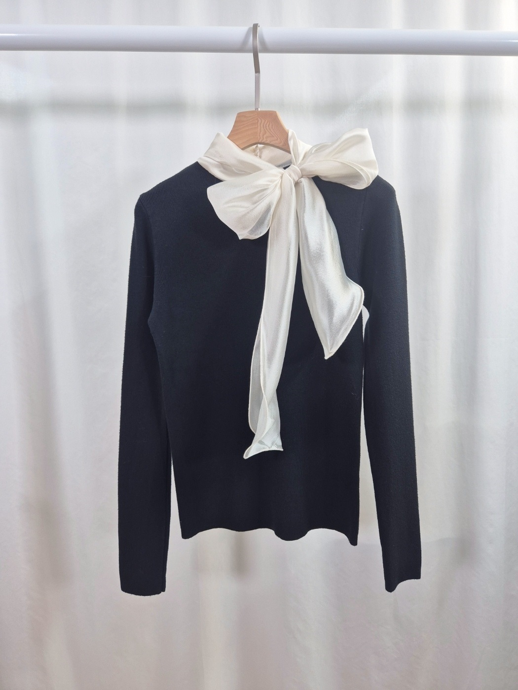 シフォンコンビスリムレイヤード風長袖スカーフネックニット | 詳細画像11