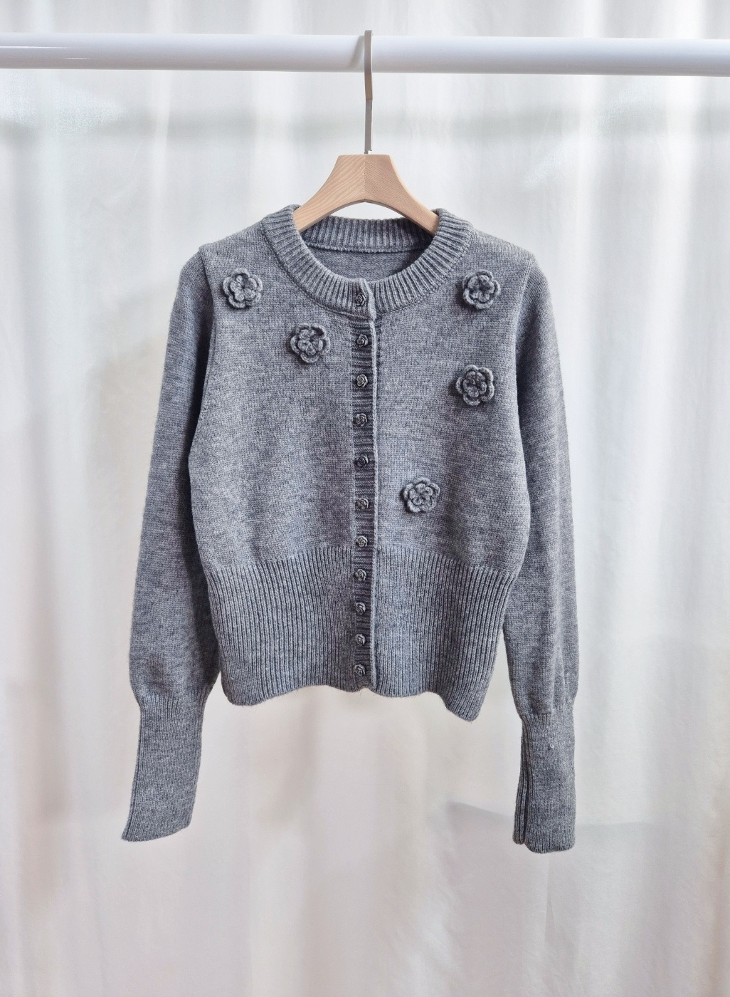 ニットボタンラウンドネックベーシック長袖花柄カーディガン | 詳細画像11