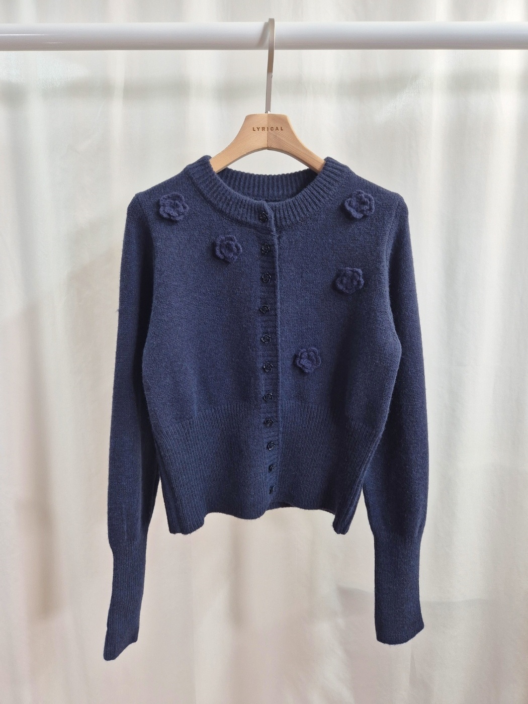 ニットボタンラウンドネックベーシック長袖花柄カーディガン | 詳細画像12