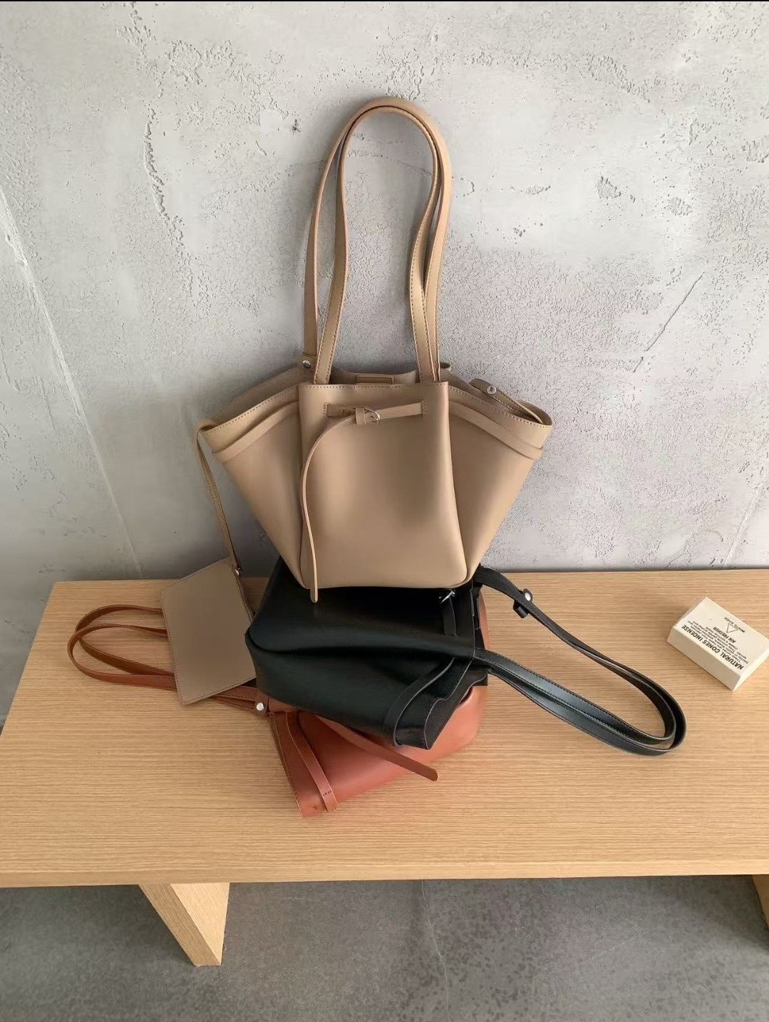 レザー調トートバッグショルダーバッグポーチ付 | 詳細画像10