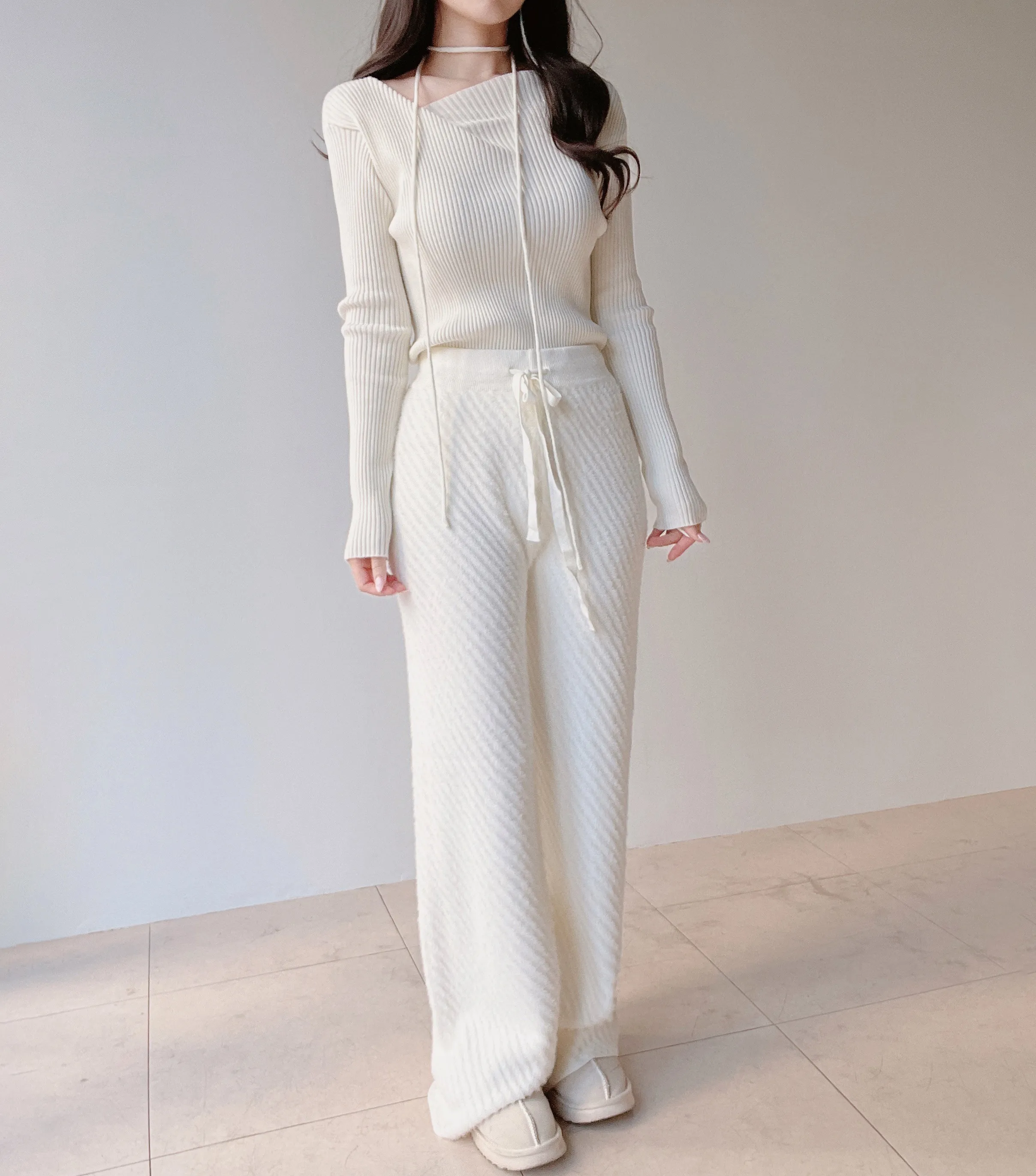 エコファーニットドローストリングワイドダイアゴナルパンツ | mirangmirang | 詳細画像16