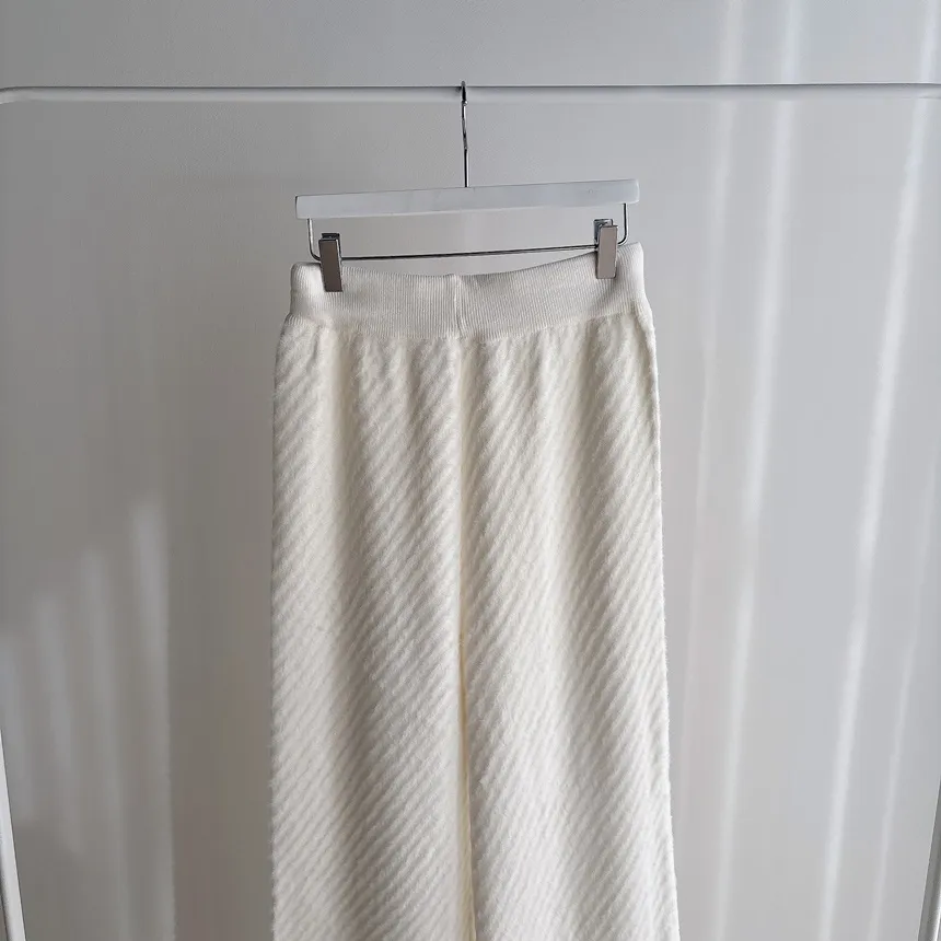エコファーニットドローストリングワイドダイアゴナルパンツ | mirangmirang | 詳細画像32