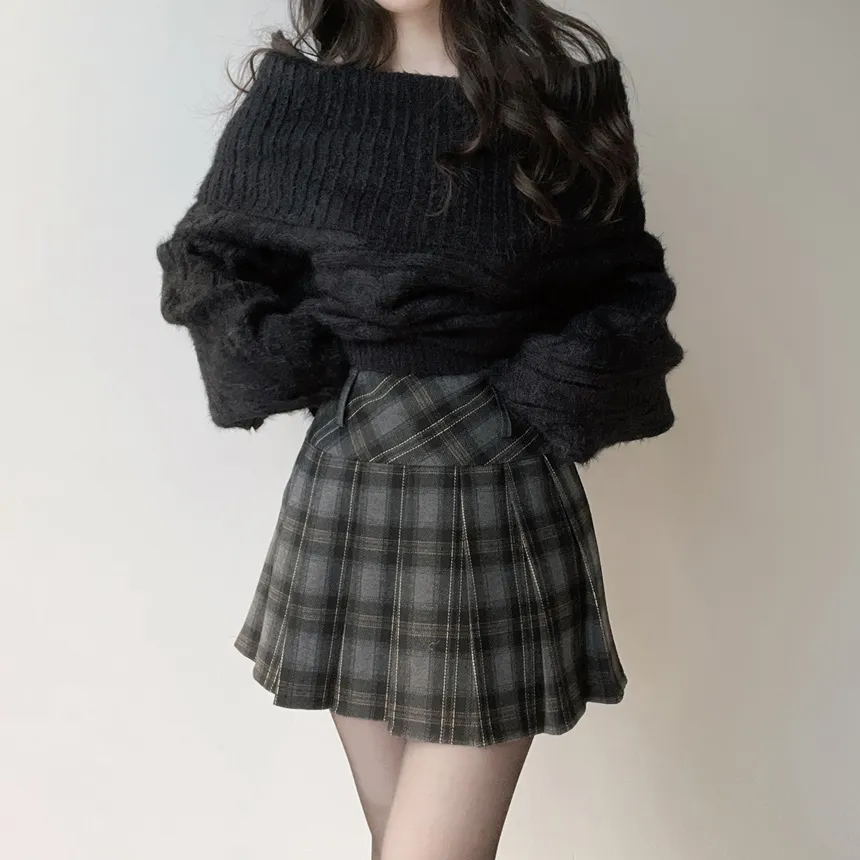 オフショルダーケーブルタートルネックニット | mirangmirang | 詳細画像25